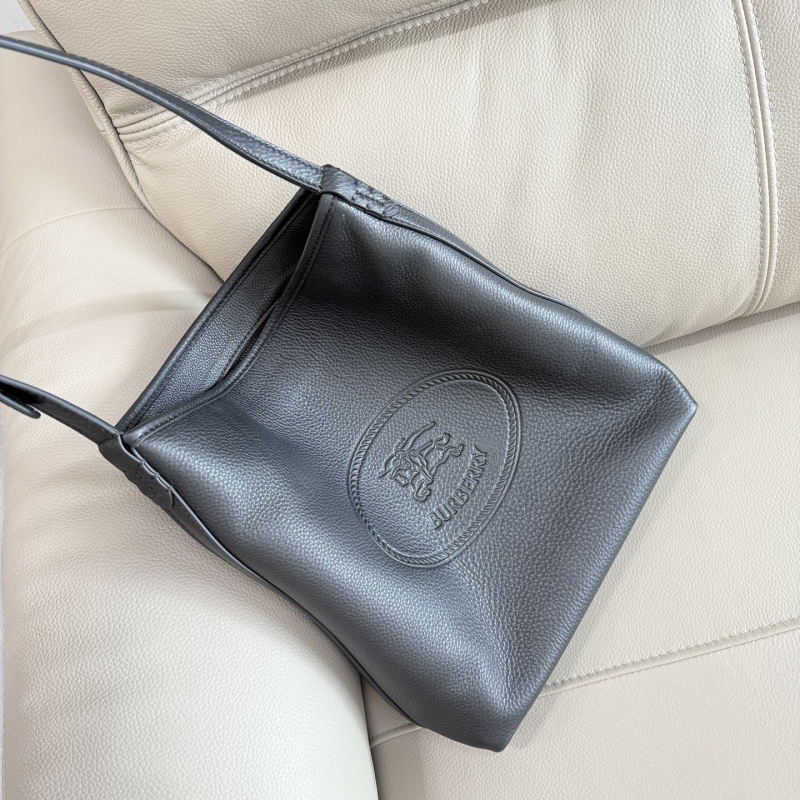 Bv*b*rry hobo bags